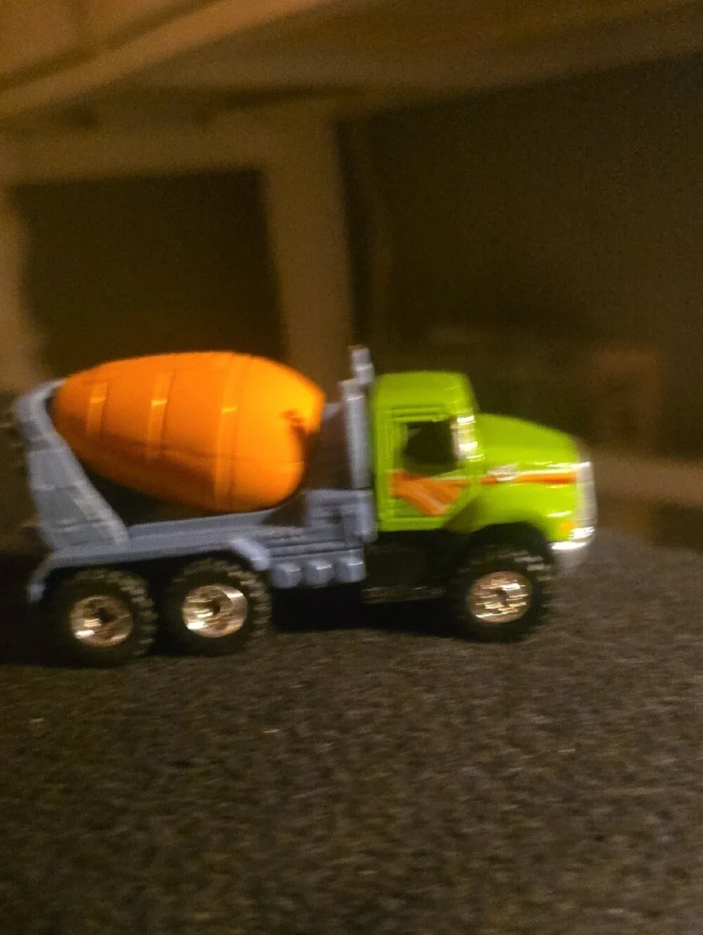 Hasbro Tonka Cement Mixer 1:53 Die-cast Truck - Kids Construction Vehicle